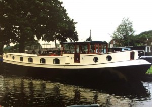 dutch barge charmore 